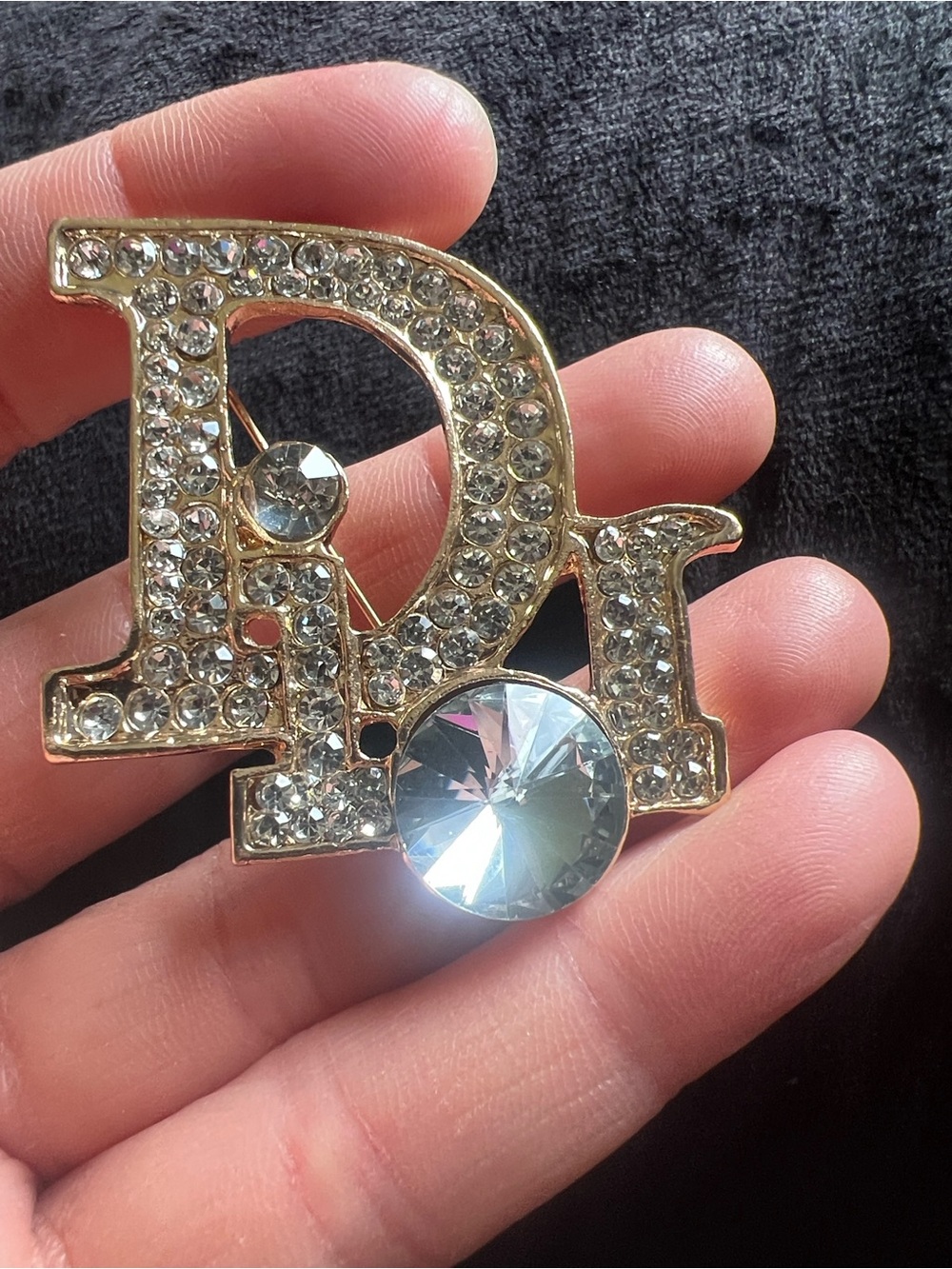 Dior Gold-tone Crystal 'Di' Logo Brooch with Clear Rhinestones - Picture 4 of 7